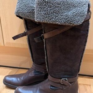 Cozy Brown Shearling Boots